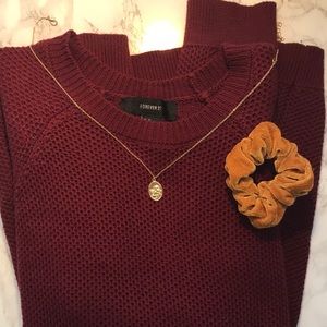 🚨4/$20🚨cozy maroon sweater